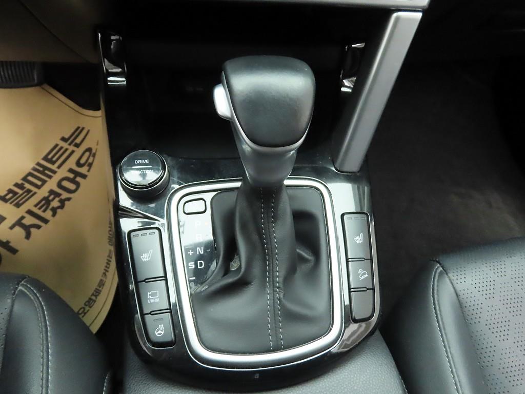 KIA Seltos - Vista 11