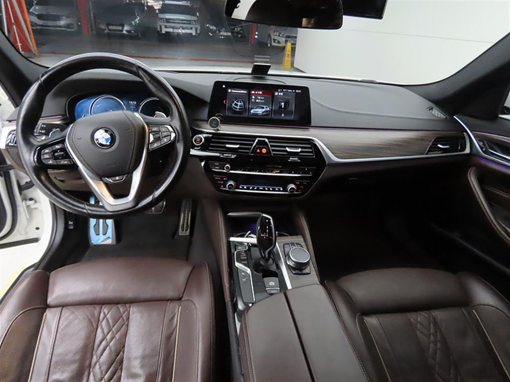 BMW 5 Series - Vista 7
