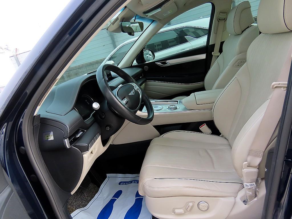 Genesis GV80 - Vista 5