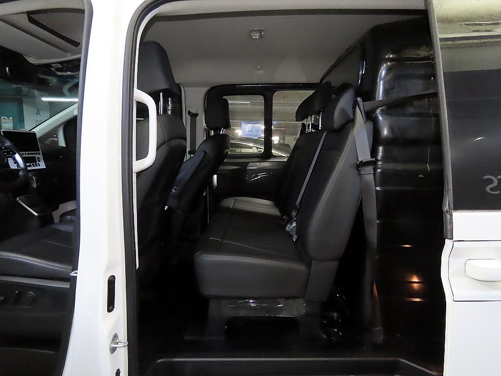 HYUNDAI Staria - Vista 7