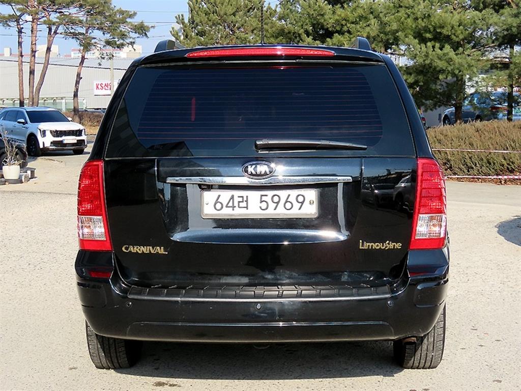 KIA Carnival - Vista 4