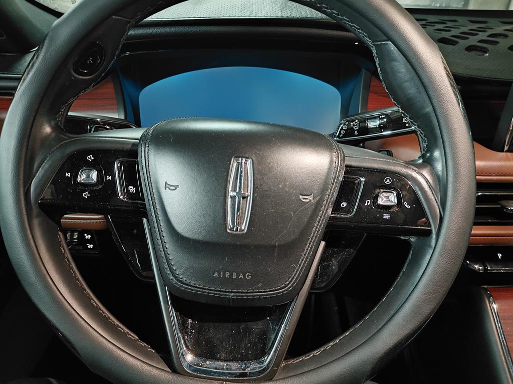 Lincoln Aviator - Vista 12