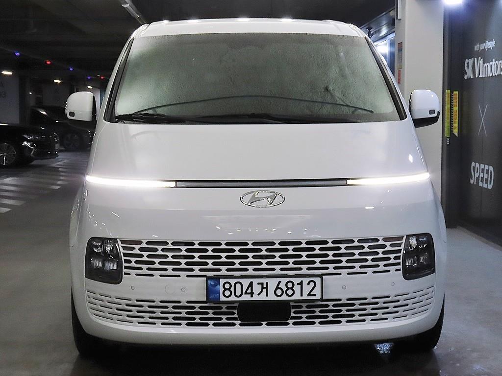 HYUNDAI Staria - Vista 2