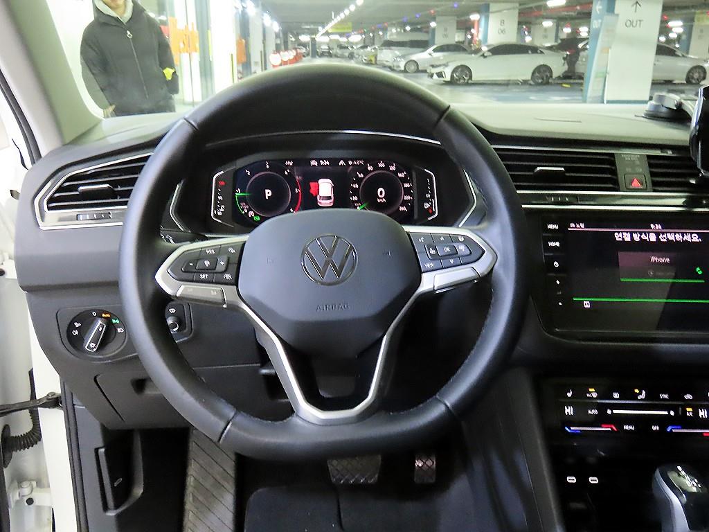 Volkswagen Tiguan - Vista 8