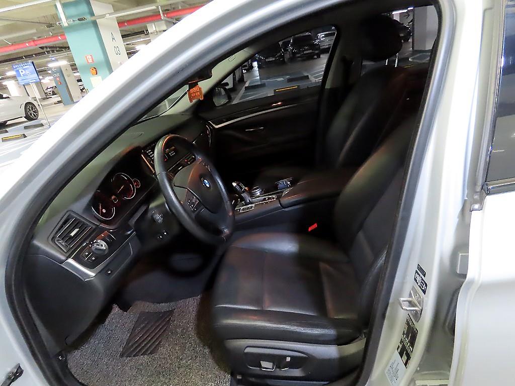 BMW 5 Series - Vista 5