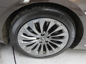 Genesis EQ900 - Vista 10