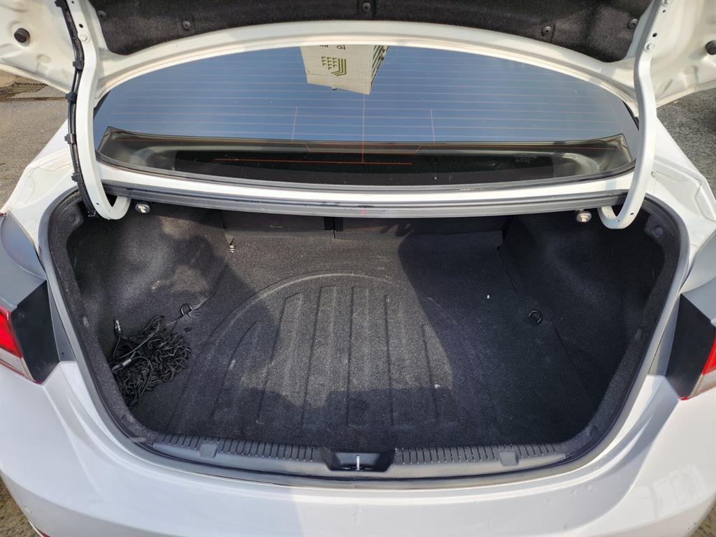 HYUNDAI Avante 2014 Blanco - Importación desde Corea - HF Imports Iquique - Foto 19