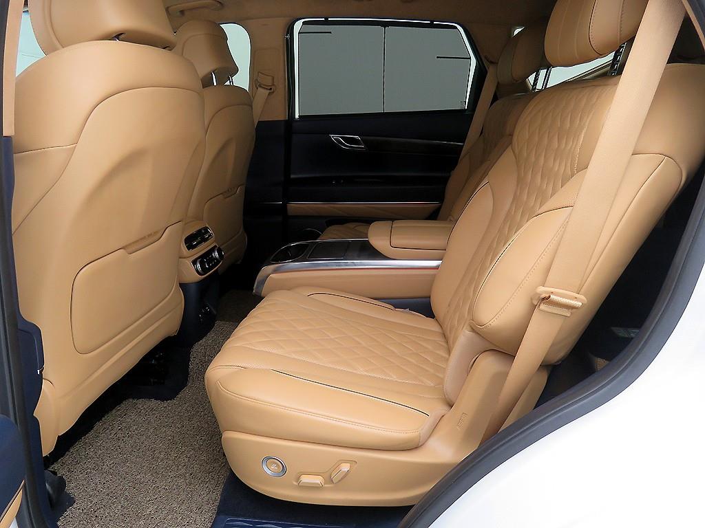 Genesis GV80 - Vista 6