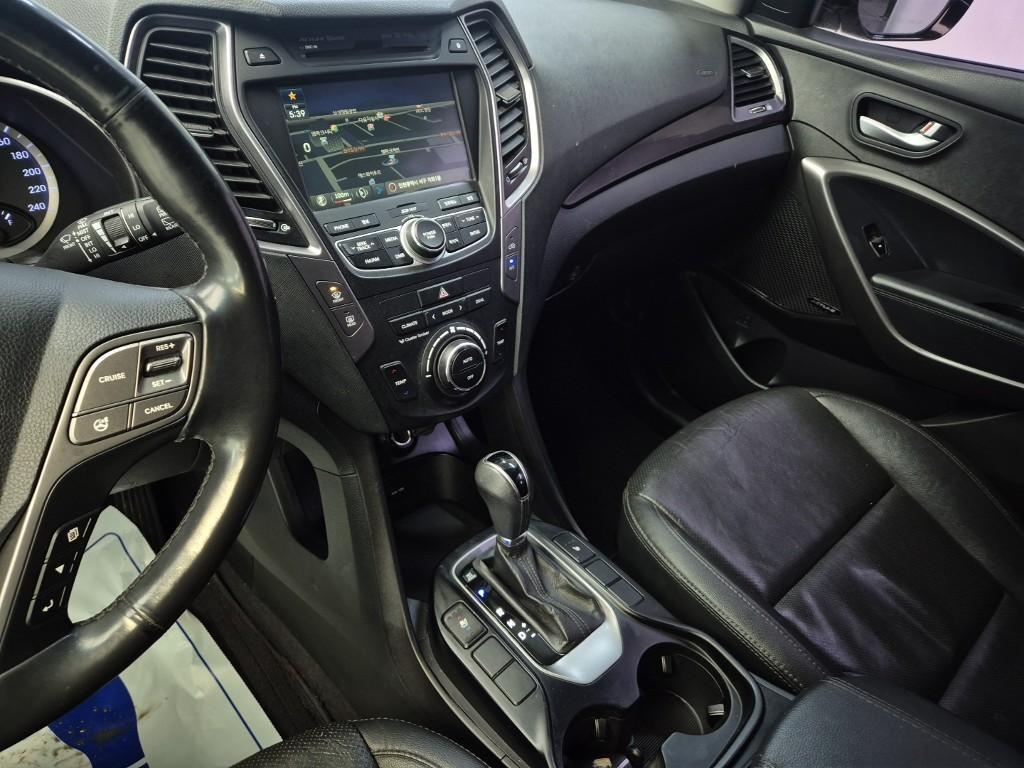 HYUNDAI Santa Fe - Vista 10