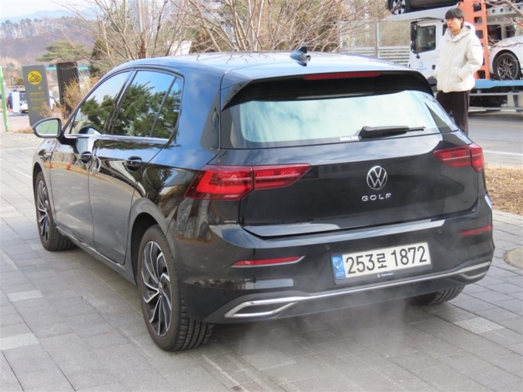 Volkswagen Golf - Vista 7