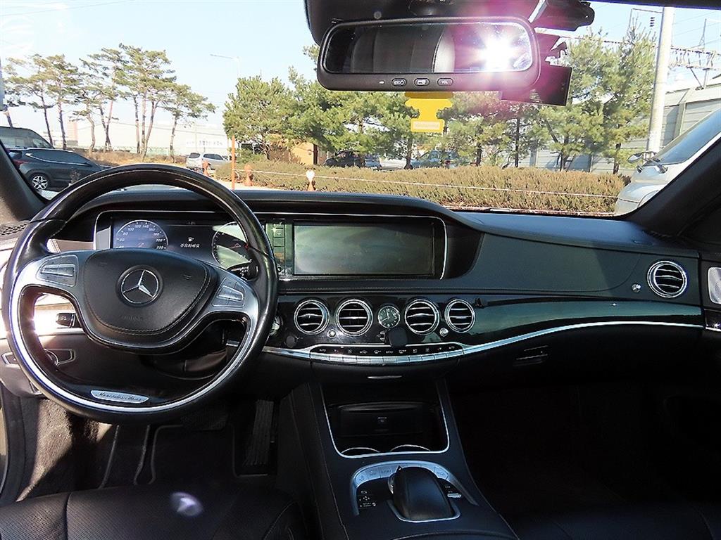 Mercedes Benz S Class - Vista 7