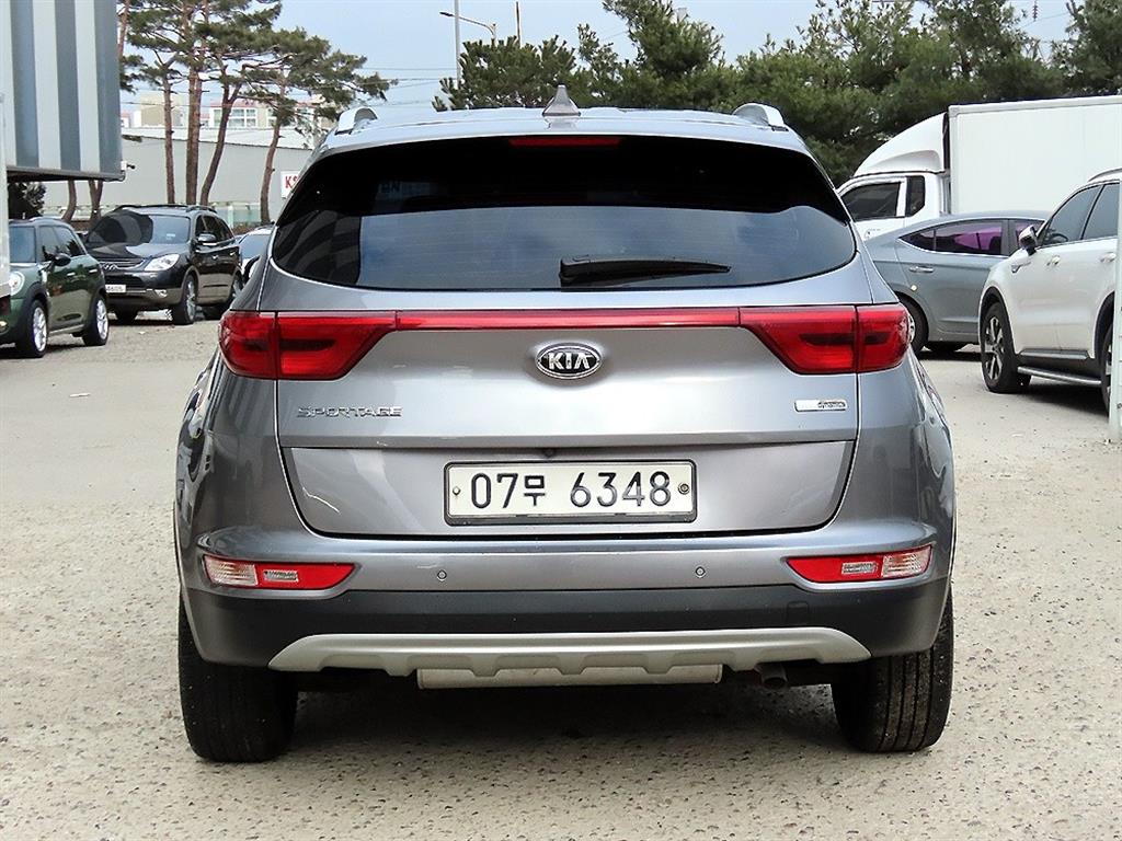 KIA Sportage - Vista 4
