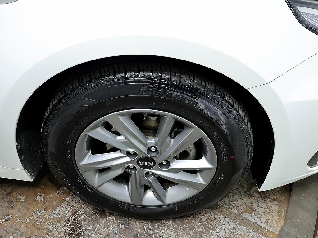 KIA K5 2020 Blanco - Importación desde Corea - HF Imports Iquique - Foto 7