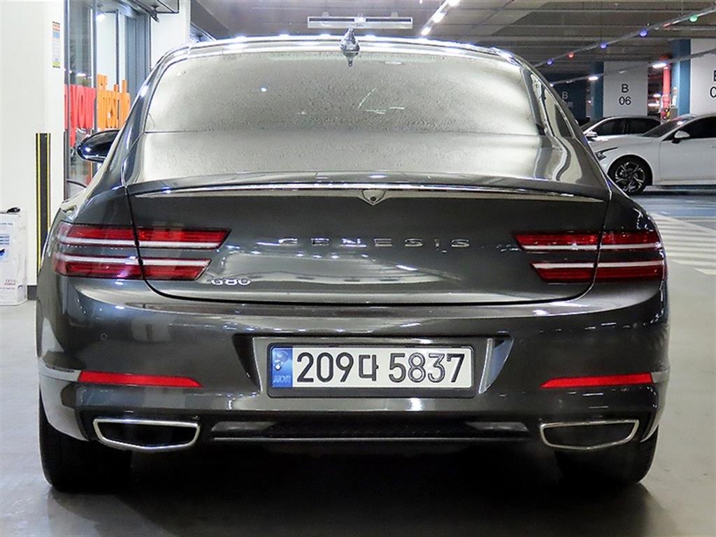 Genesis G80 - Vista 5