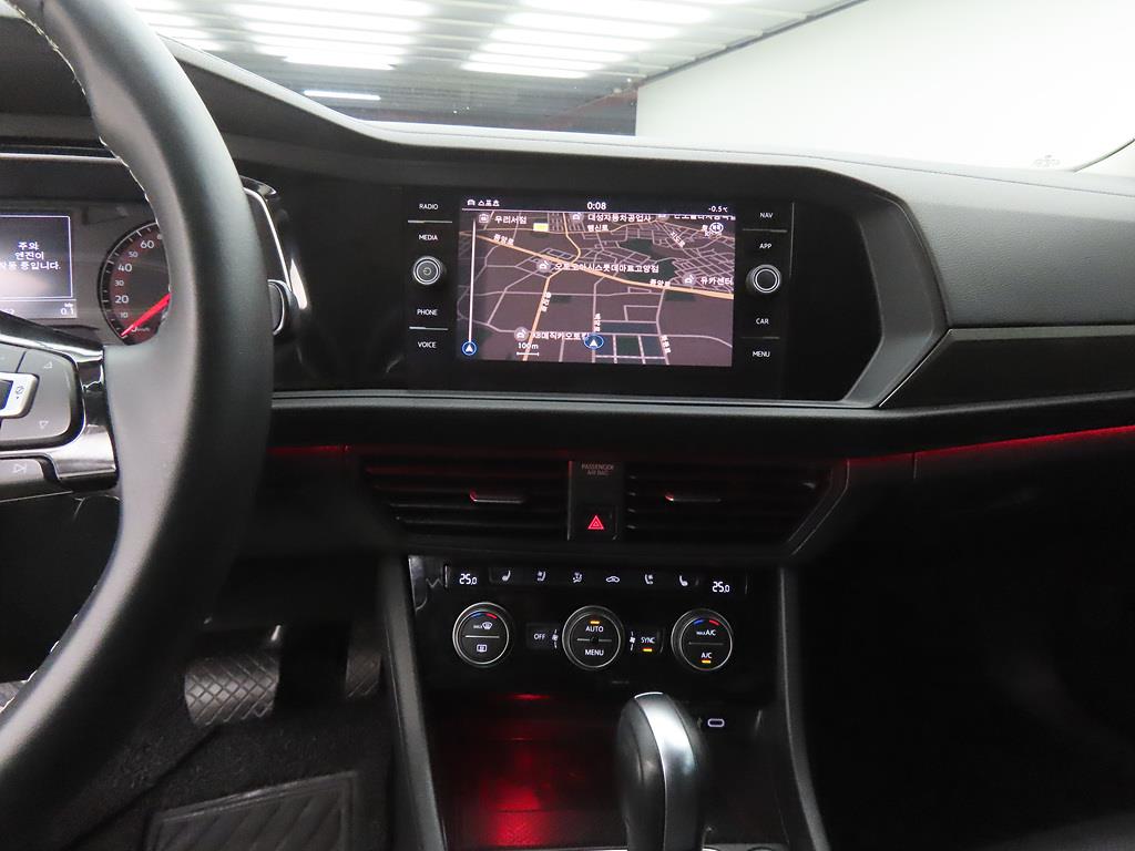 Volkswagen Jetta - Vista 10