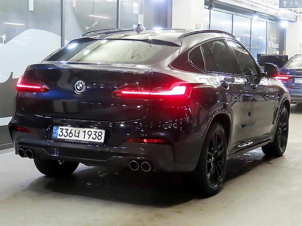 BMW X4 - Vista 4