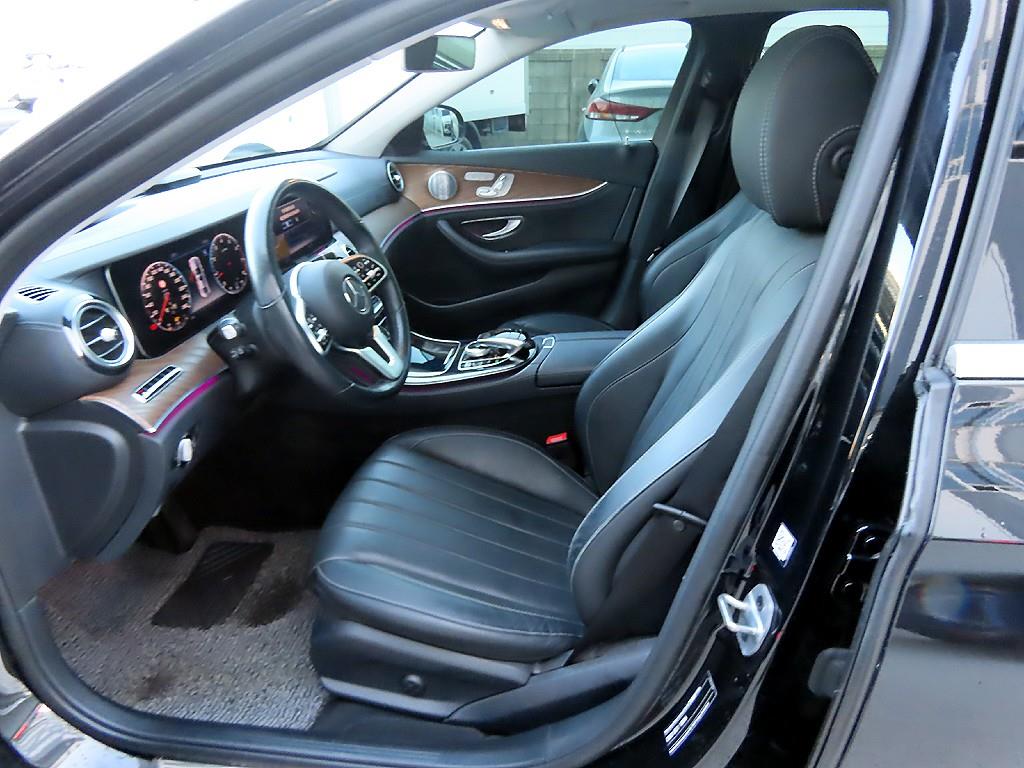 Mercedes Benz E class - Vista 5