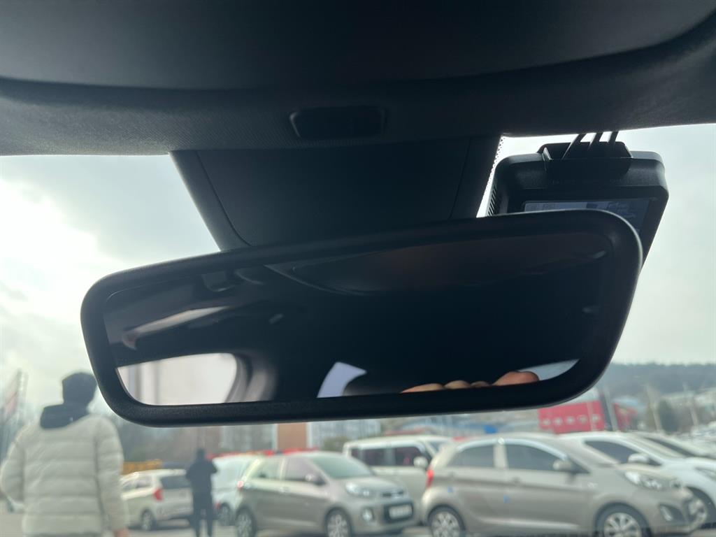 Mercedes Benz CLA Class 2018 Gris - Importación desde Corea - HF Imports Iquique - Foto 13