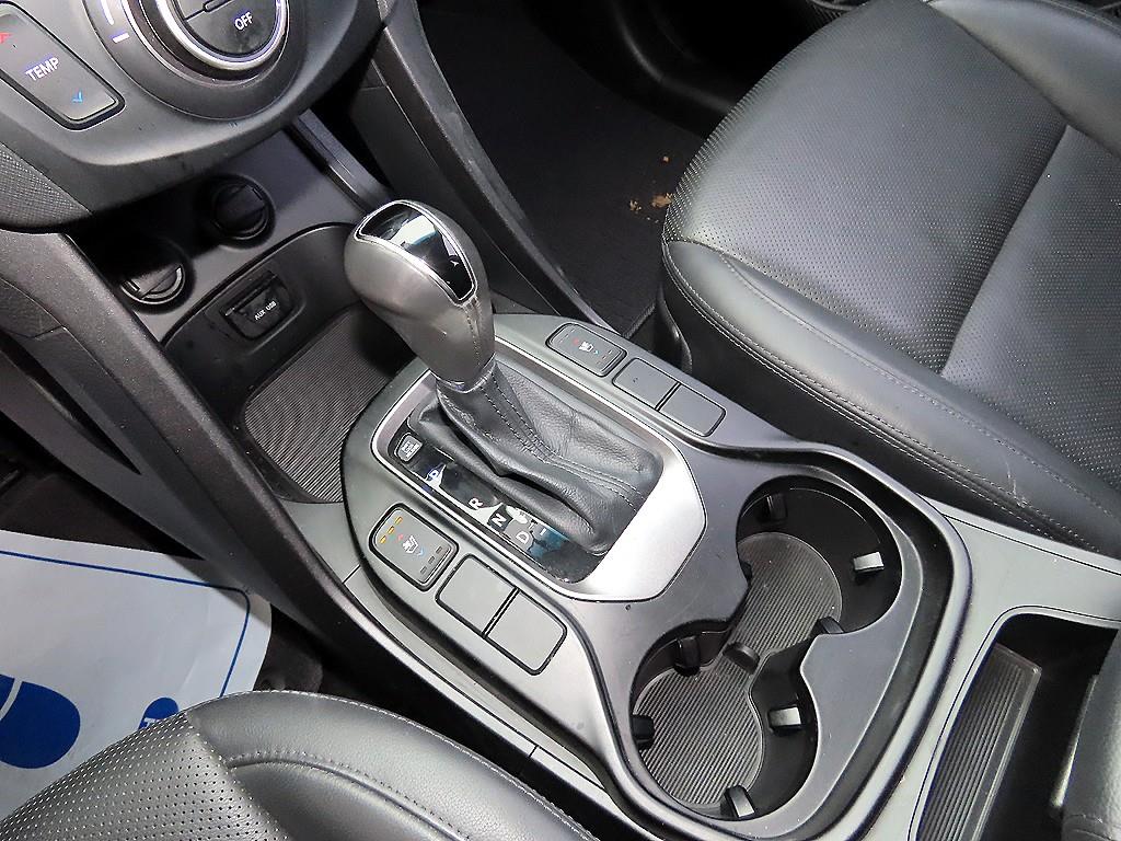 HYUNDAI Santa Fe - Vista 10