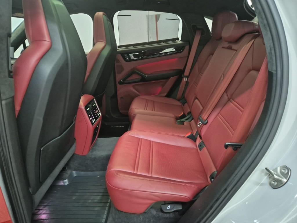 Porsche Cayenne - Vista 12