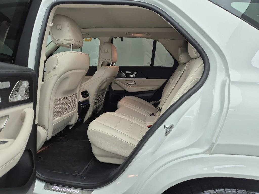 Mercedes Benz GLE Class - Vista 12