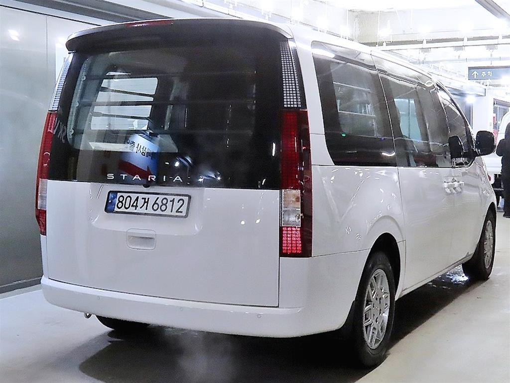 HYUNDAI Staria - Vista 4