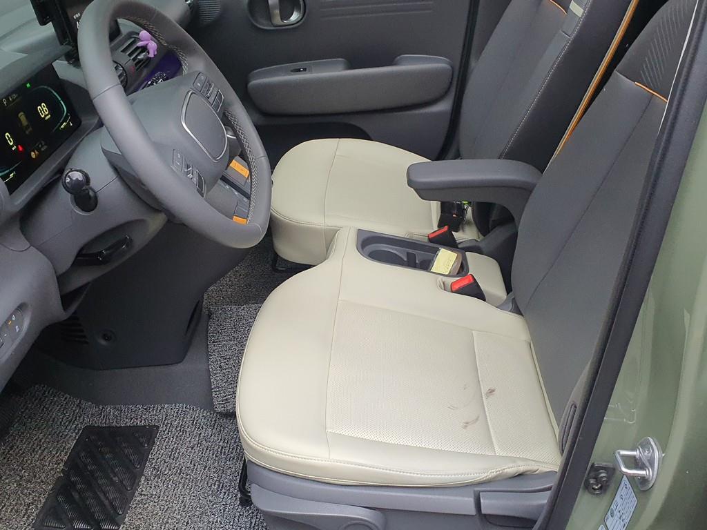 HYUNDAI Casper - Vista 7