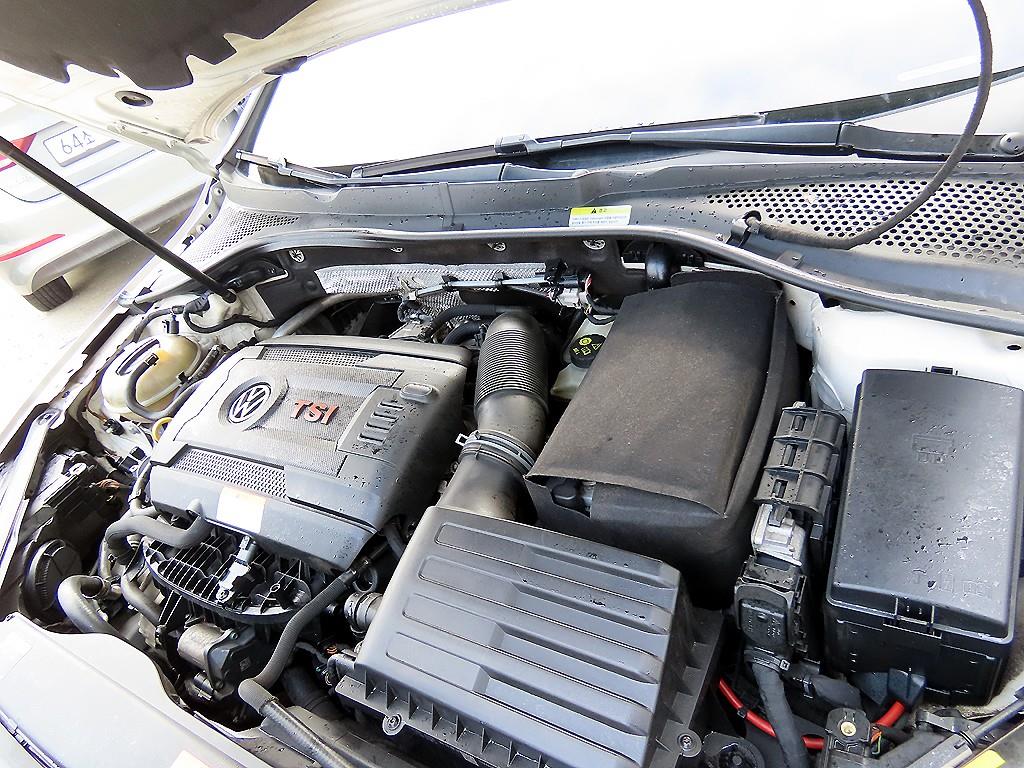 Volkswagen Golf 2016 Blanco - Importación desde Corea - HF Imports Iquique - Foto 19