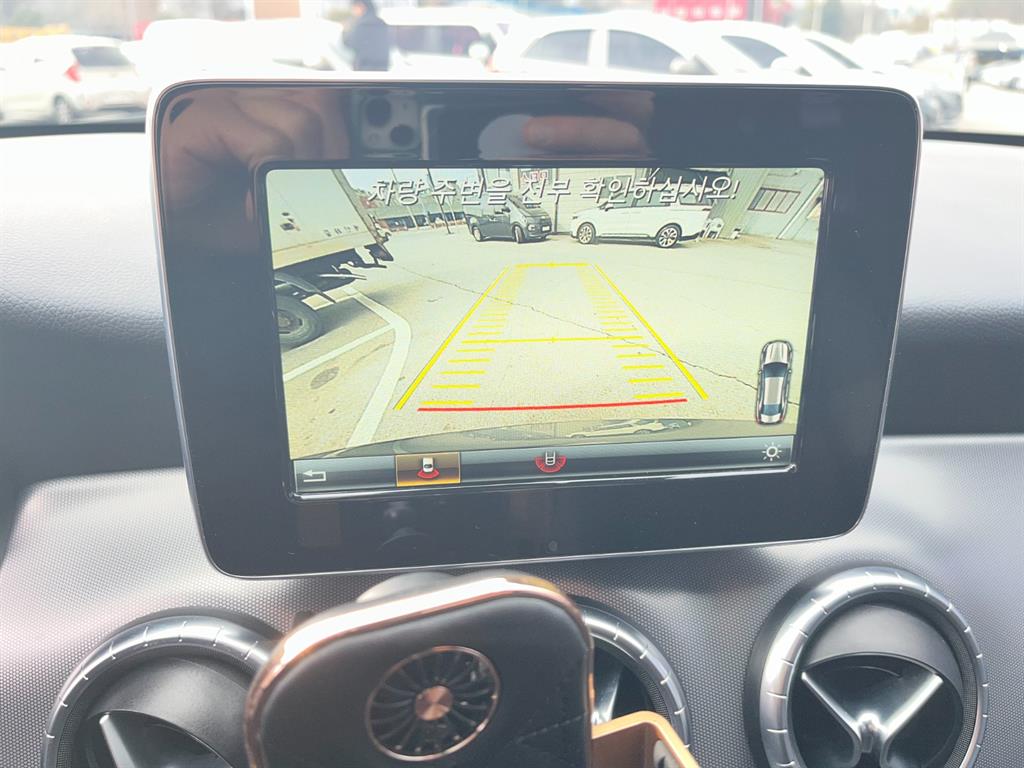 Mercedes Benz CLA Class - Vista 11