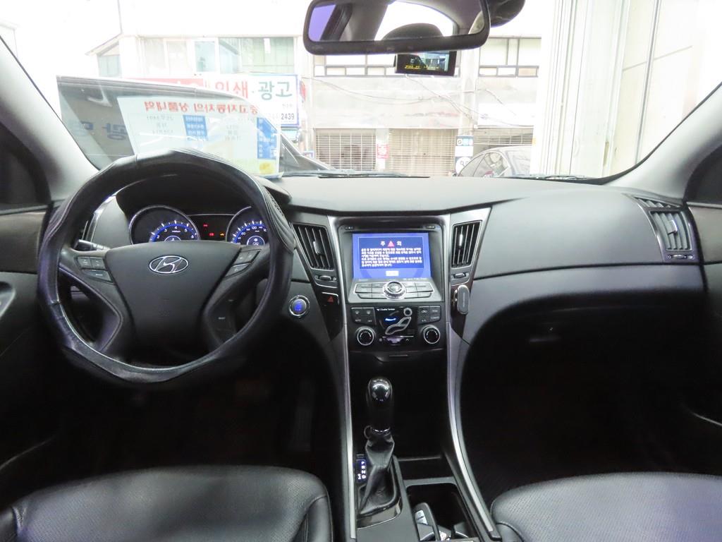 HYUNDAI Sonata - Vista 7