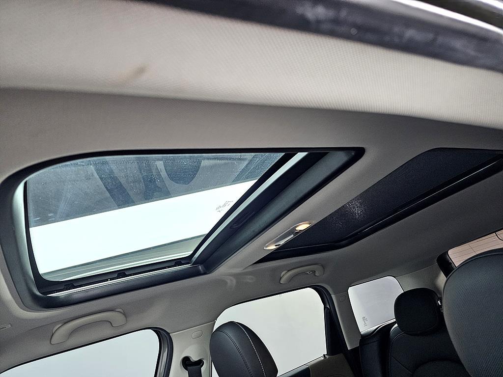 Mini Countryman - Vista 11