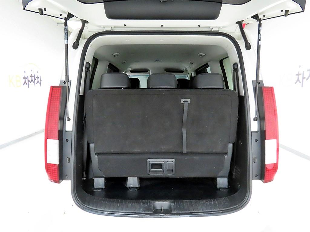 HYUNDAI Staria - Vista 5