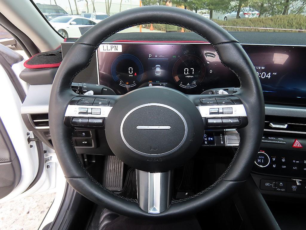 HYUNDAI Sonata - Vista 8