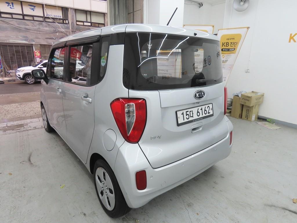 KIA Ray - Vista 4