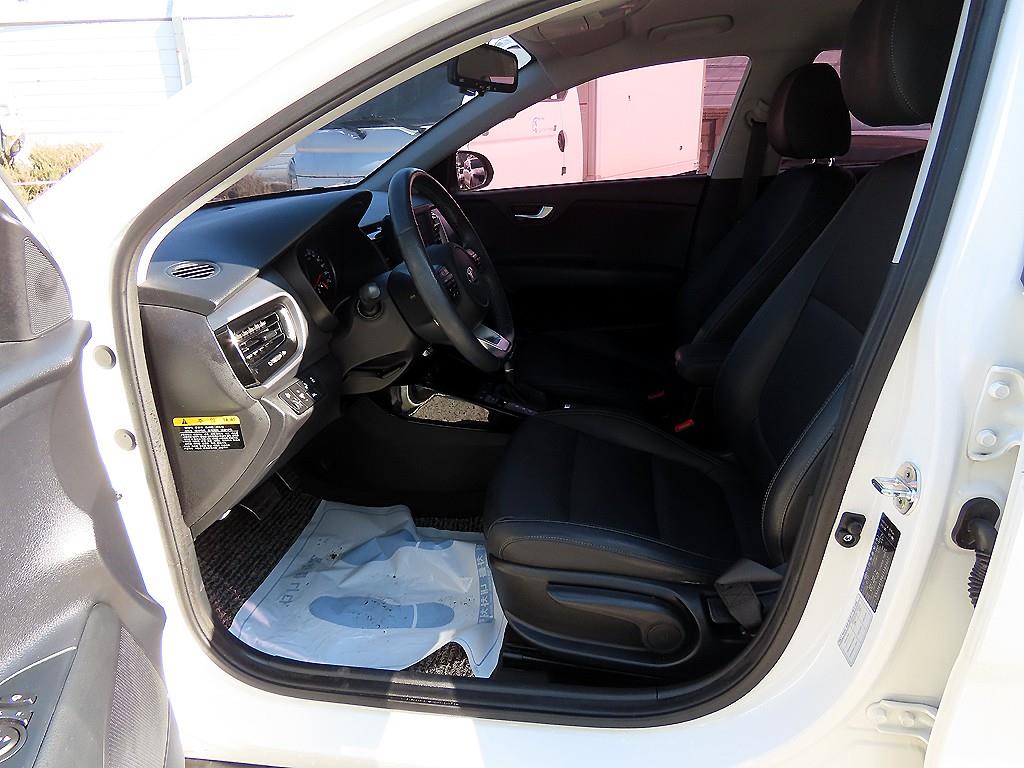 KIA Stonic - Vista 5