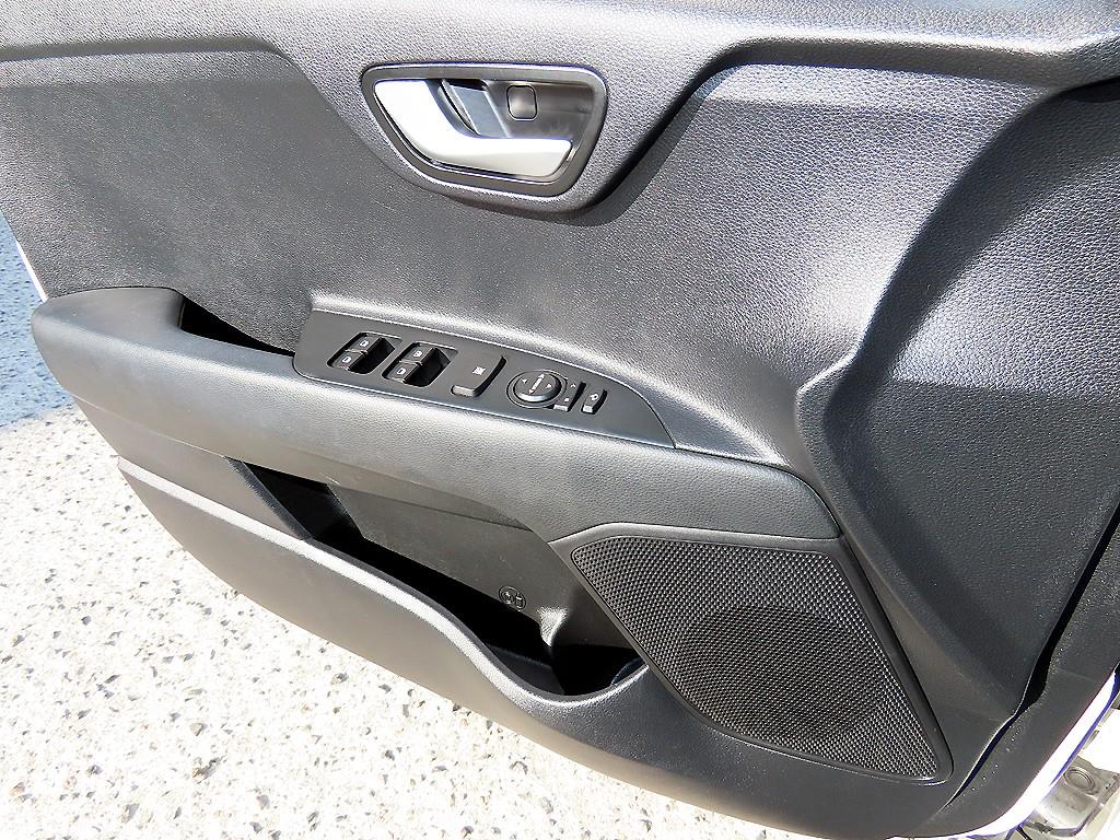 KIA Stonic - Vista 11