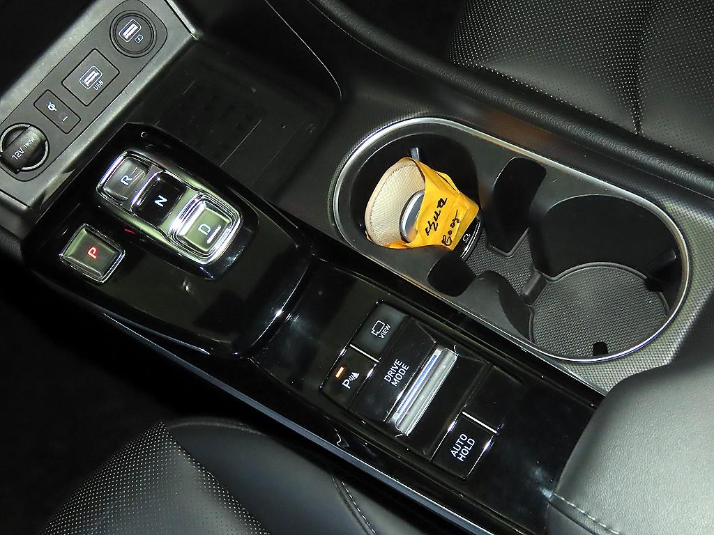 HYUNDAI Sonata - Vista 11