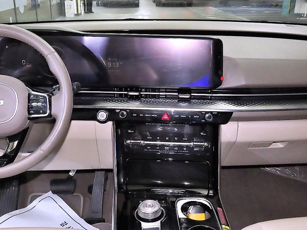 KIA Carnival - Vista 11