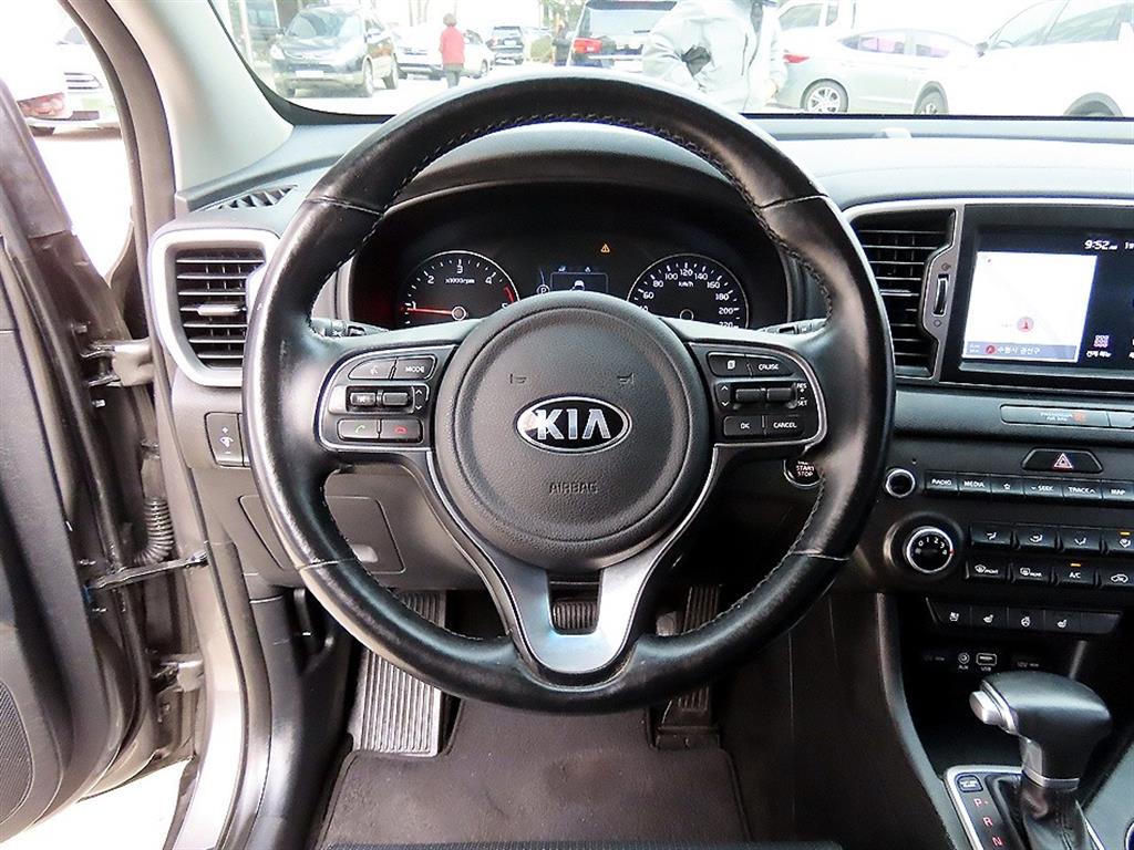 KIA Sportage - Vista 8