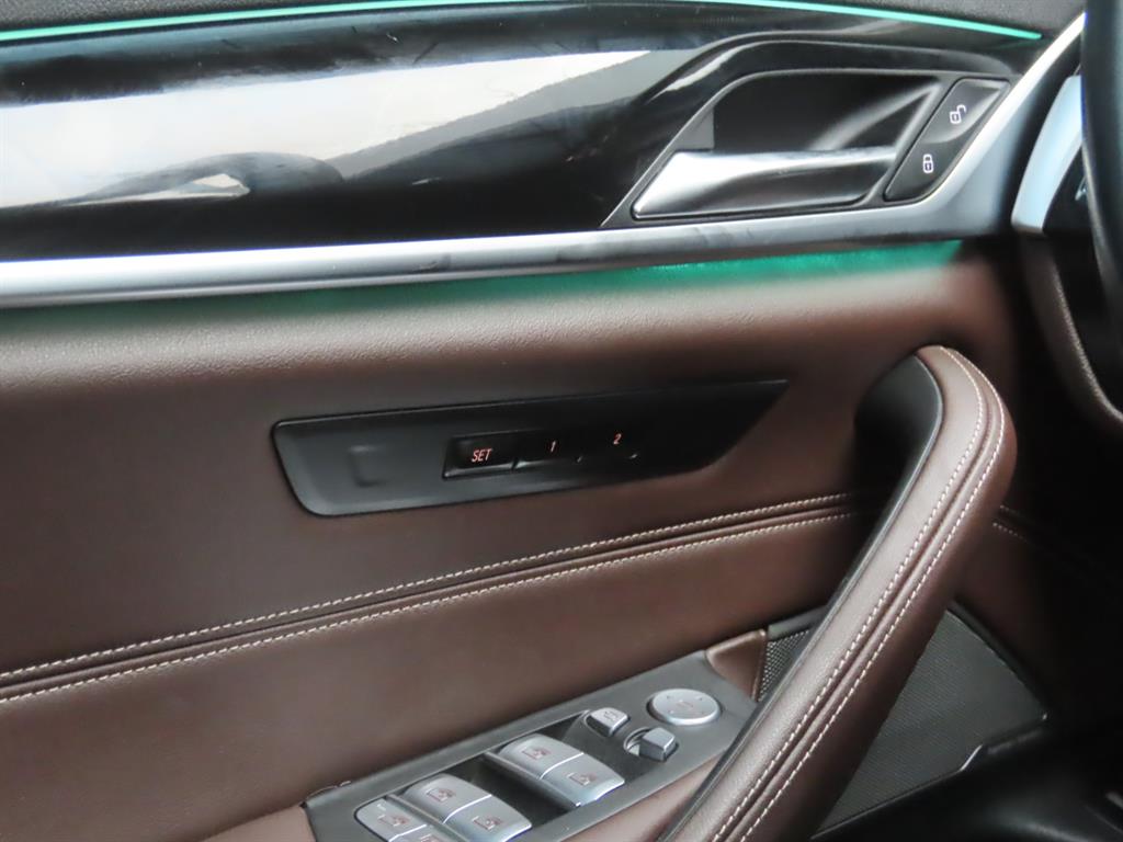 BMW 5 Series 2023 - Importación desde Corea - HF Imports Iquique - Foto 10