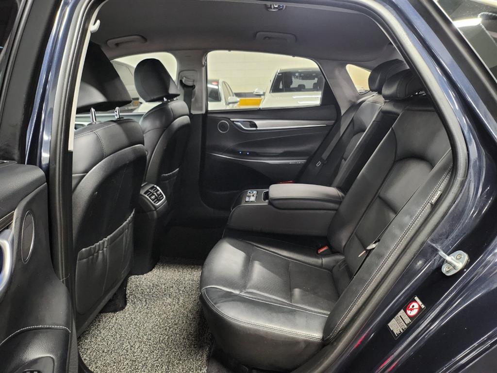 HYUNDAI Grandeur - Vista 8