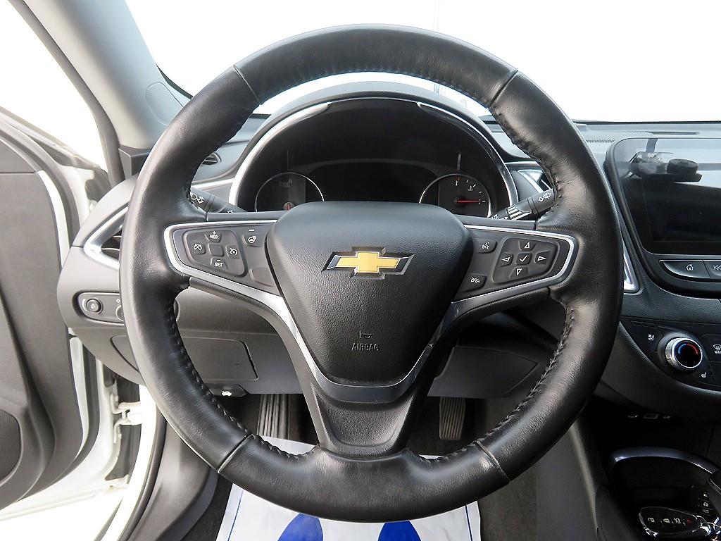 Chevrolet Malibu - Vista 10