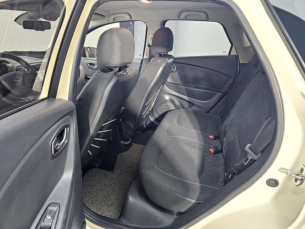 SAMSUNG QM3 - Vista 9