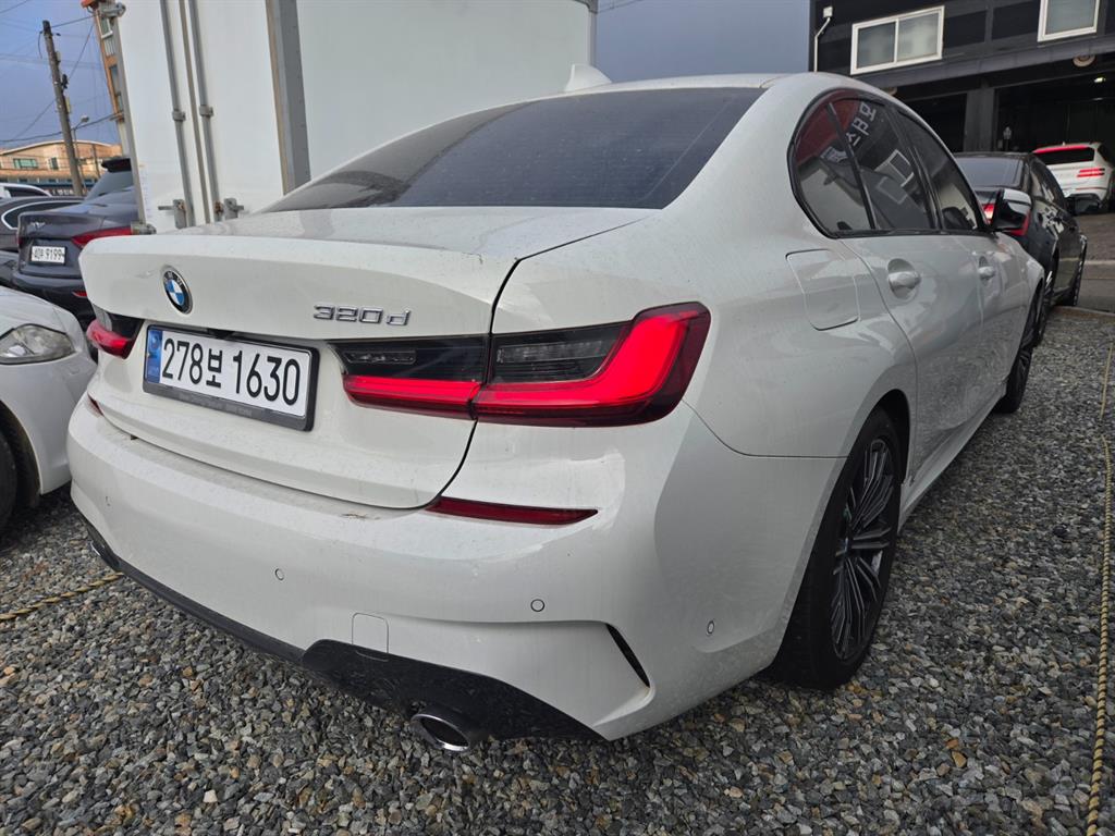 BMW 3 series - Vista 4