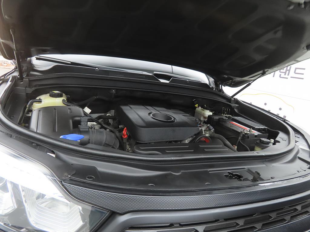 Ssangyong Rexton 2018 Negro - Importación desde Corea - HF Imports Iquique - Foto 19