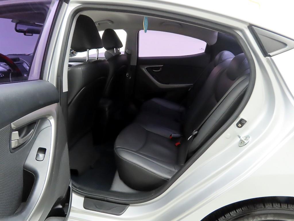 HYUNDAI Avante 2014 Plateado - Importación desde Corea - HF Imports Iquique - Foto 15