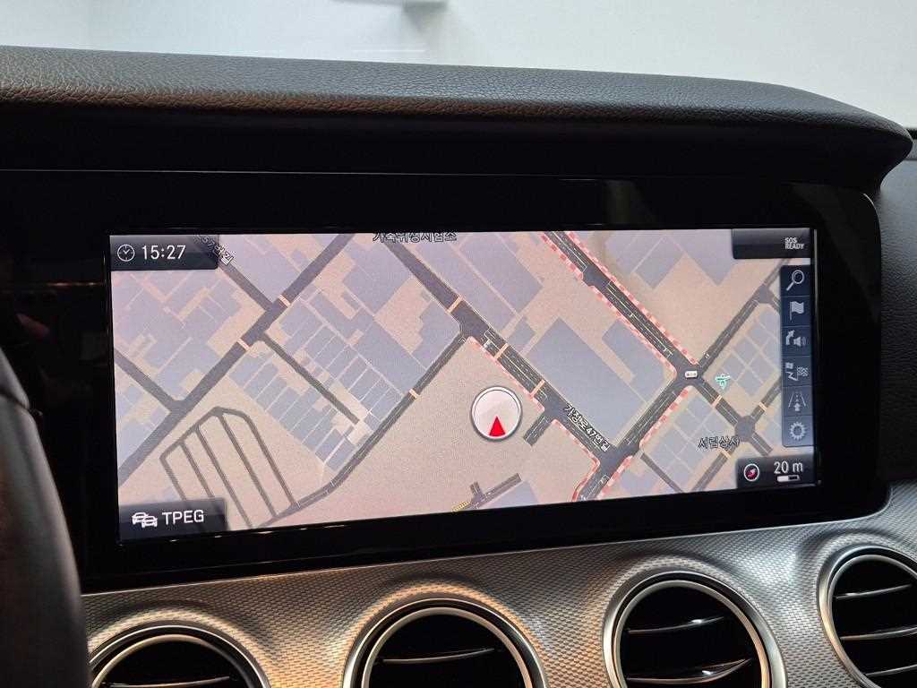 Mercedes Benz E class 2019 Azul - Importación desde Corea - HF Imports Iquique - Foto 14