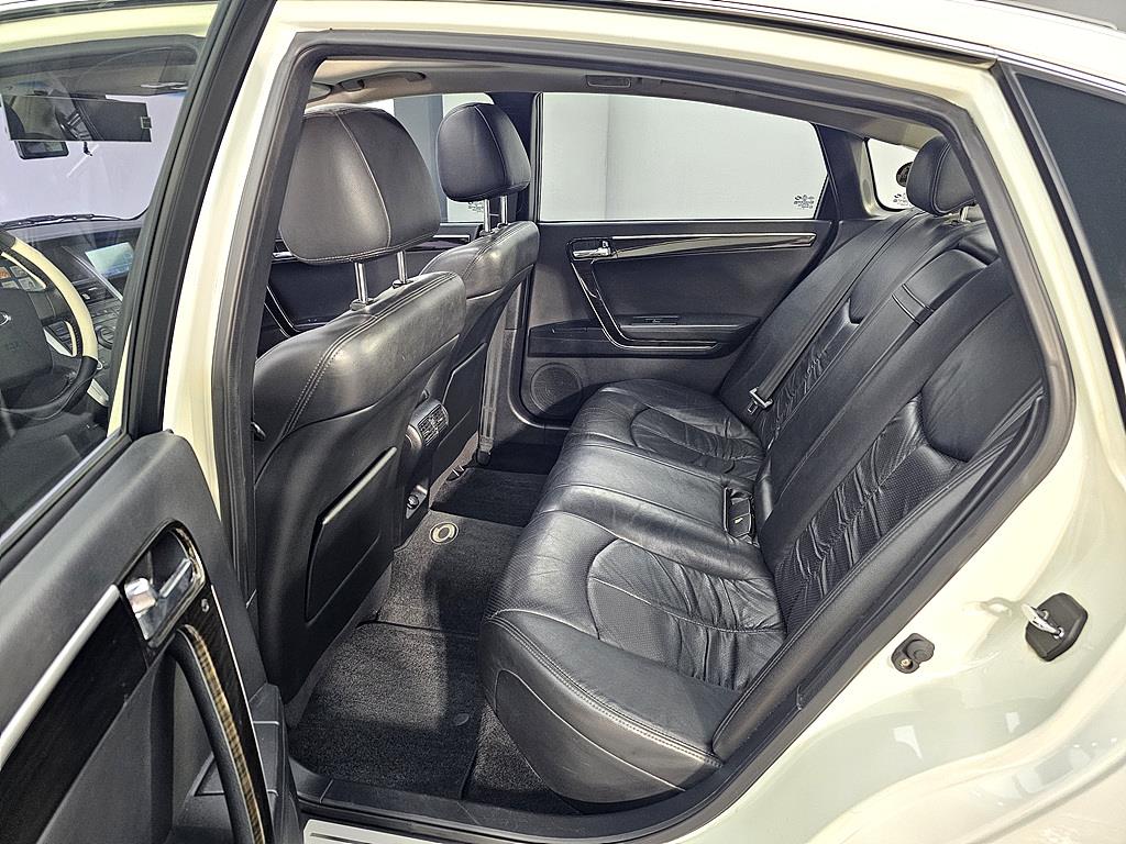 SAMSUNG SM7 - Vista 9