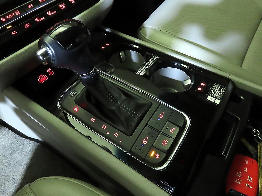 KIA Carnival 2016 - Importación desde Corea - HF Imports Iquique - Foto 13