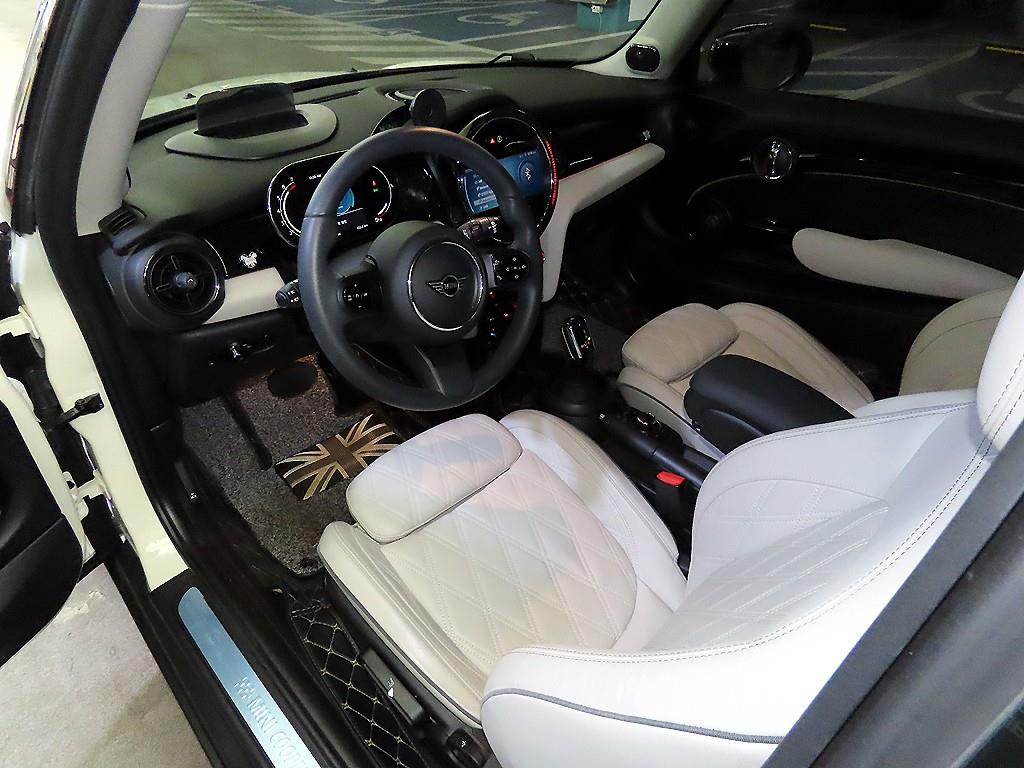 Mini Cooper - Vista 10